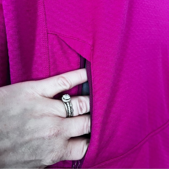 The North Face Women’s Fitted Quarter Zip in Pink size Small - Picture 5 of 11